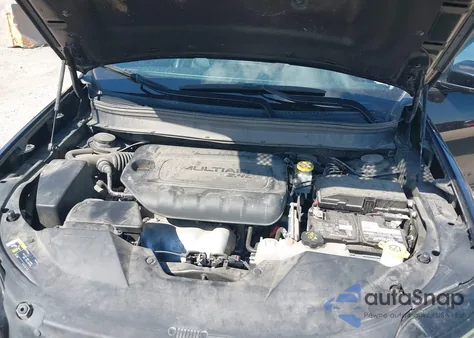 2023 Jeep Cherokee Altitude Lux 4X4 z USA, uszkodzony, nr VIN 1C4PJMMBXPD112483